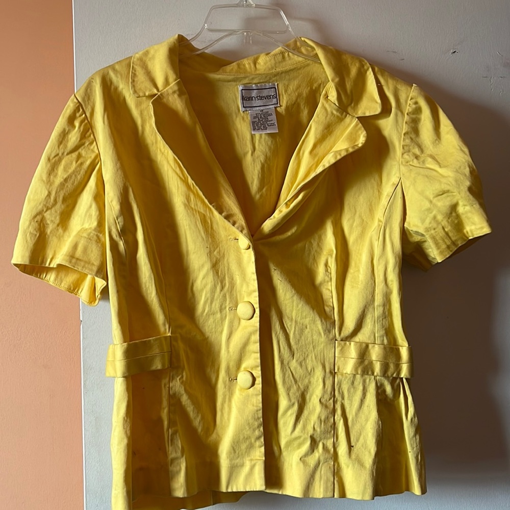 Yellow Short Sleeve Blazer Top
